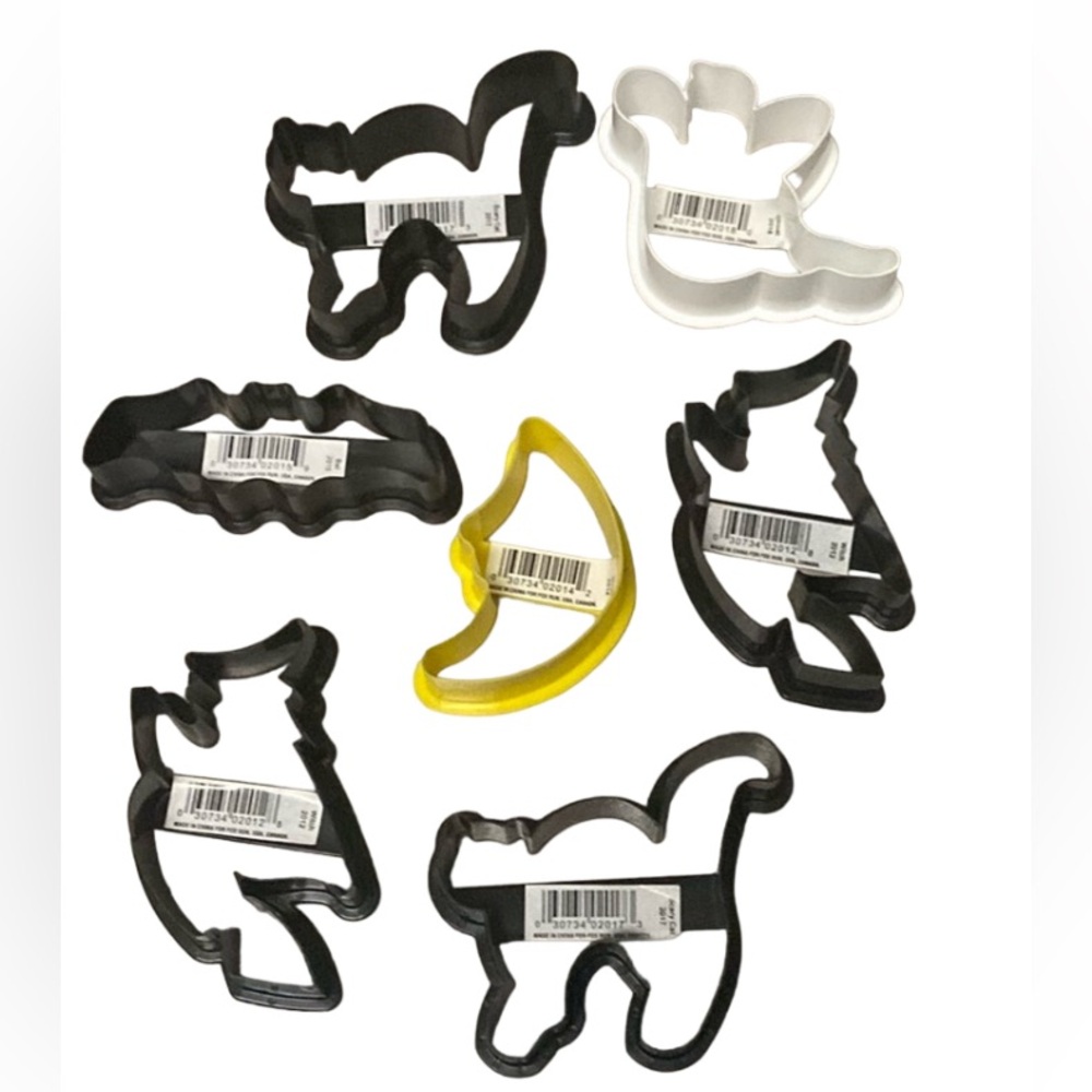 7 Halloween NEW Cookie Cutters Fox Run Craftsman Cat Witch Bat Ghost Moon